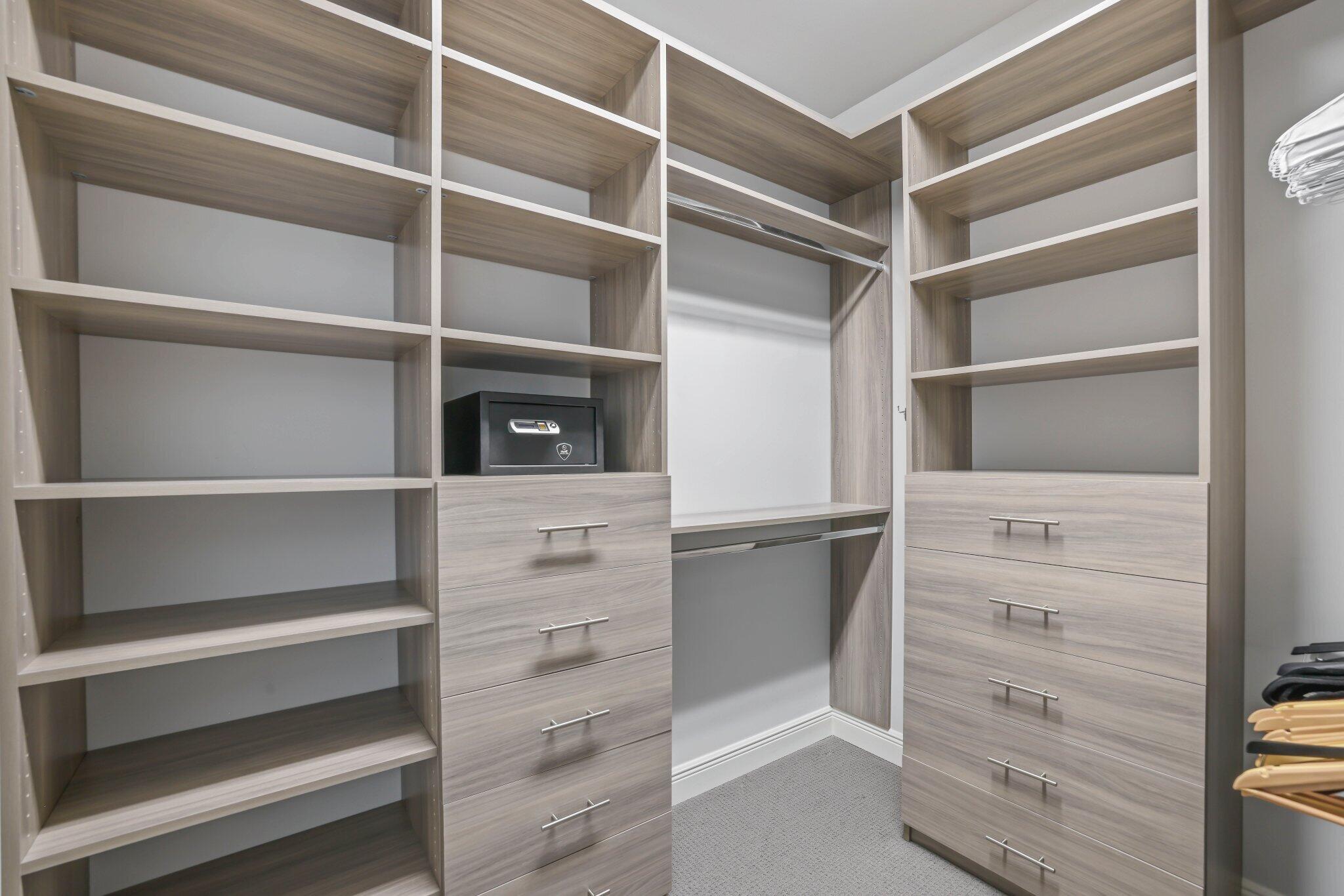 ROYAL PALM POLO - Residential