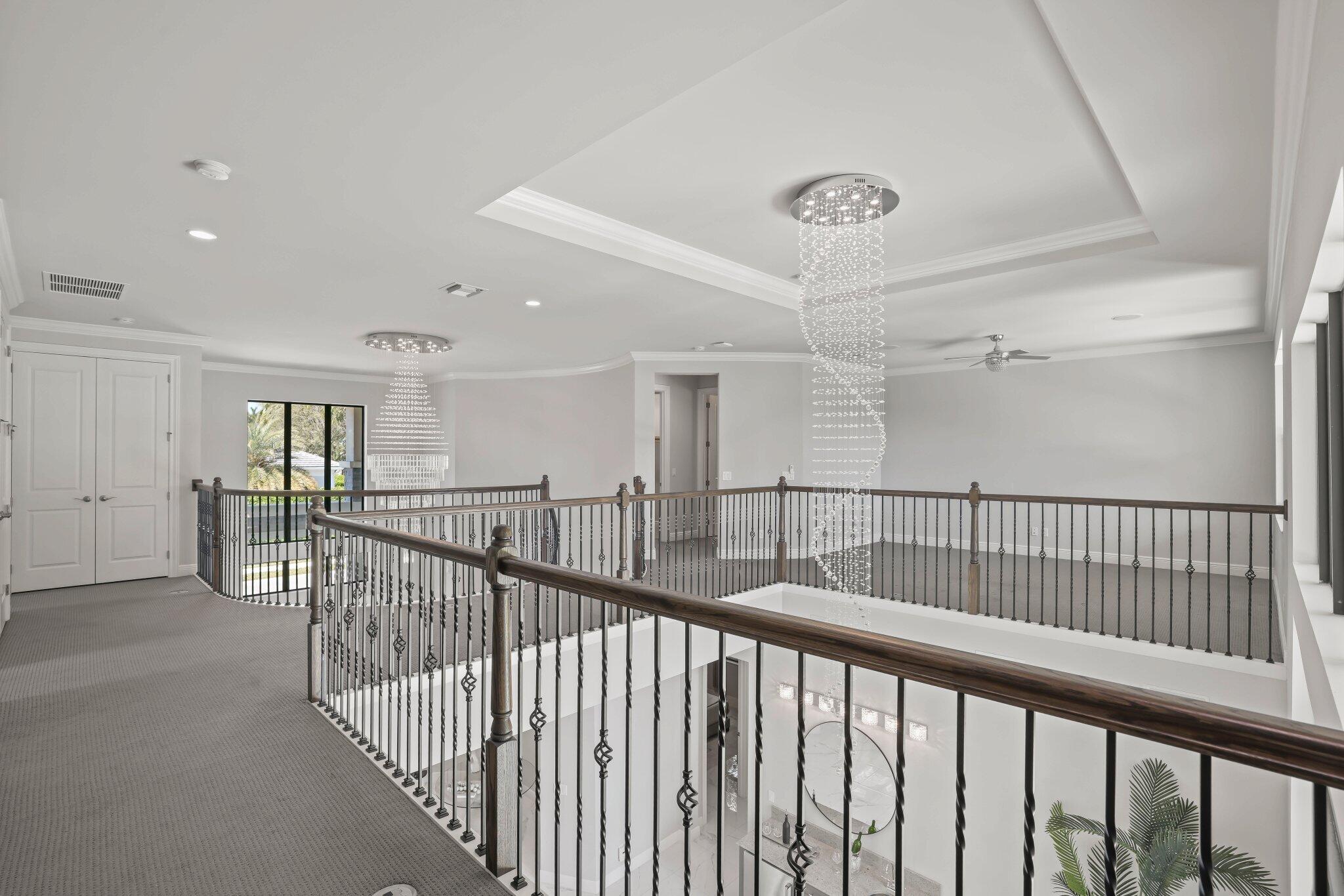 ROYAL PALM POLO - Residential