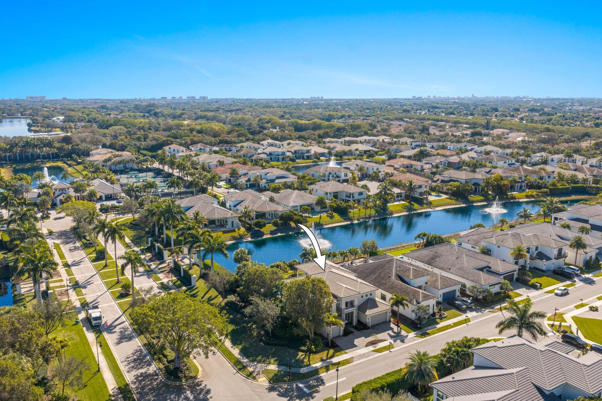 ROYAL PALM POLO - Residential