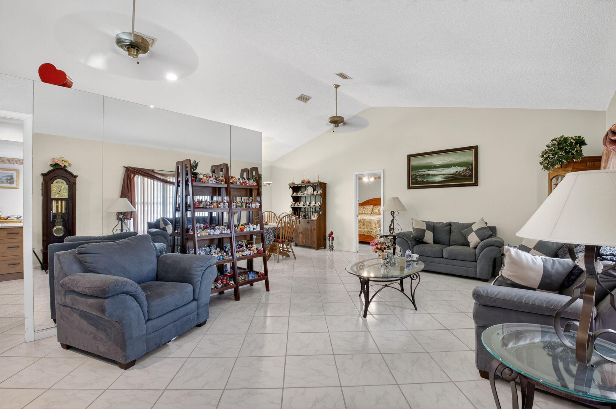LAKES OF LANTANA - Residential