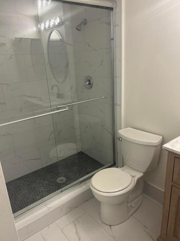 VILLAGES OF ORIOLE ABBEY CONDO - Residential Lease