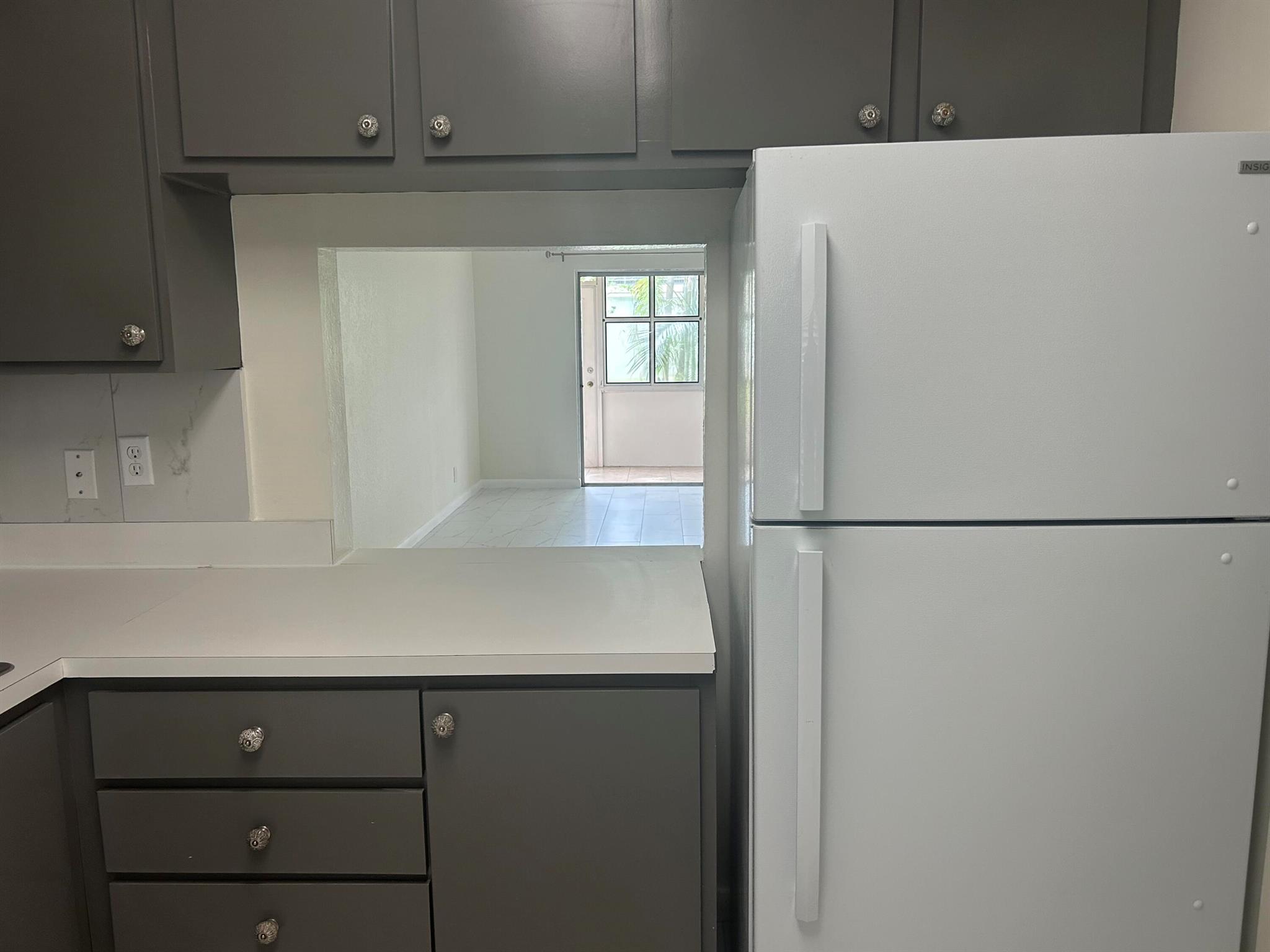 VILLAGES OF ORIOLE ABBEY CONDO - Residential Lease