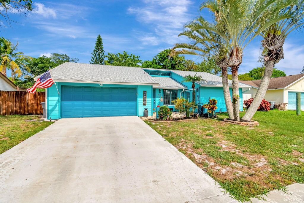 Photo of 9335 Longmeadow Circle, Boynton Beach, FL 33436 (MLS # R11093927)