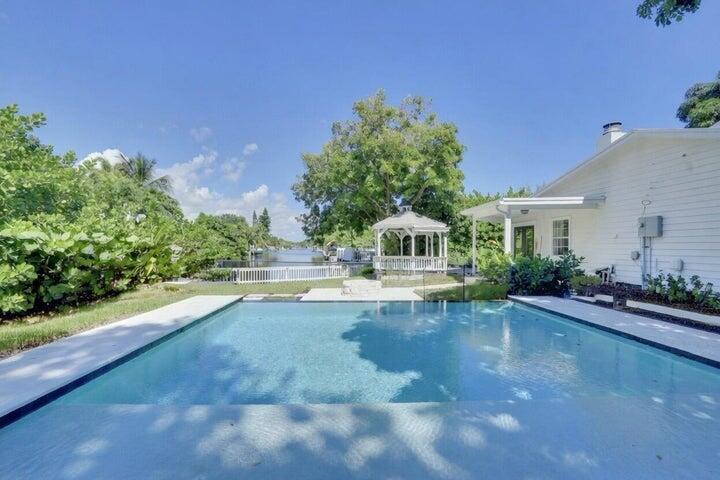 LAKE CLARKE TERR - Residential