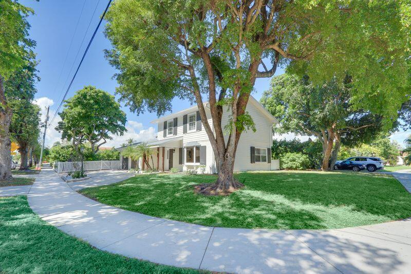 LAKE CLARKE TERR - Residential