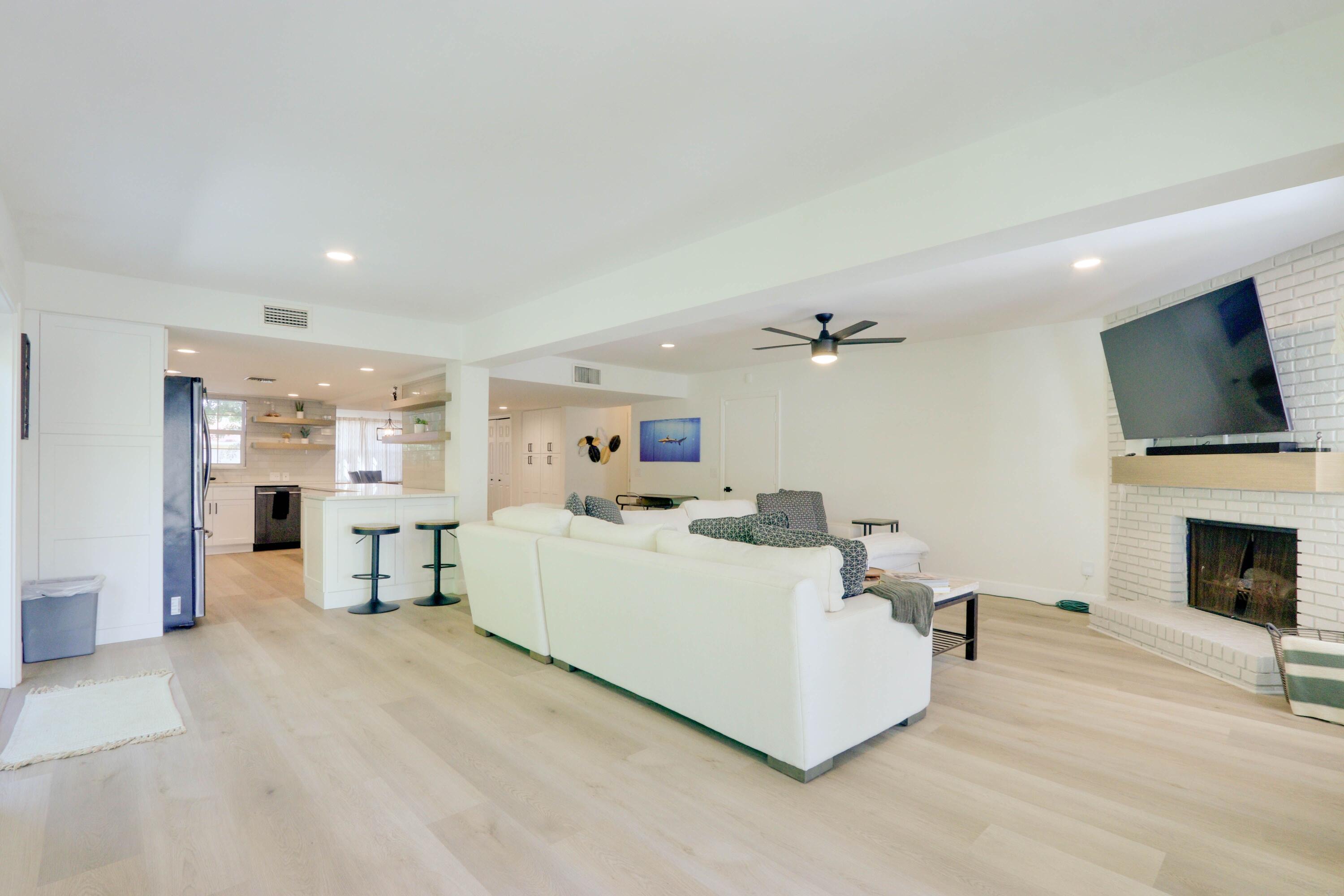 LAKE CLARKE TERR - Residential