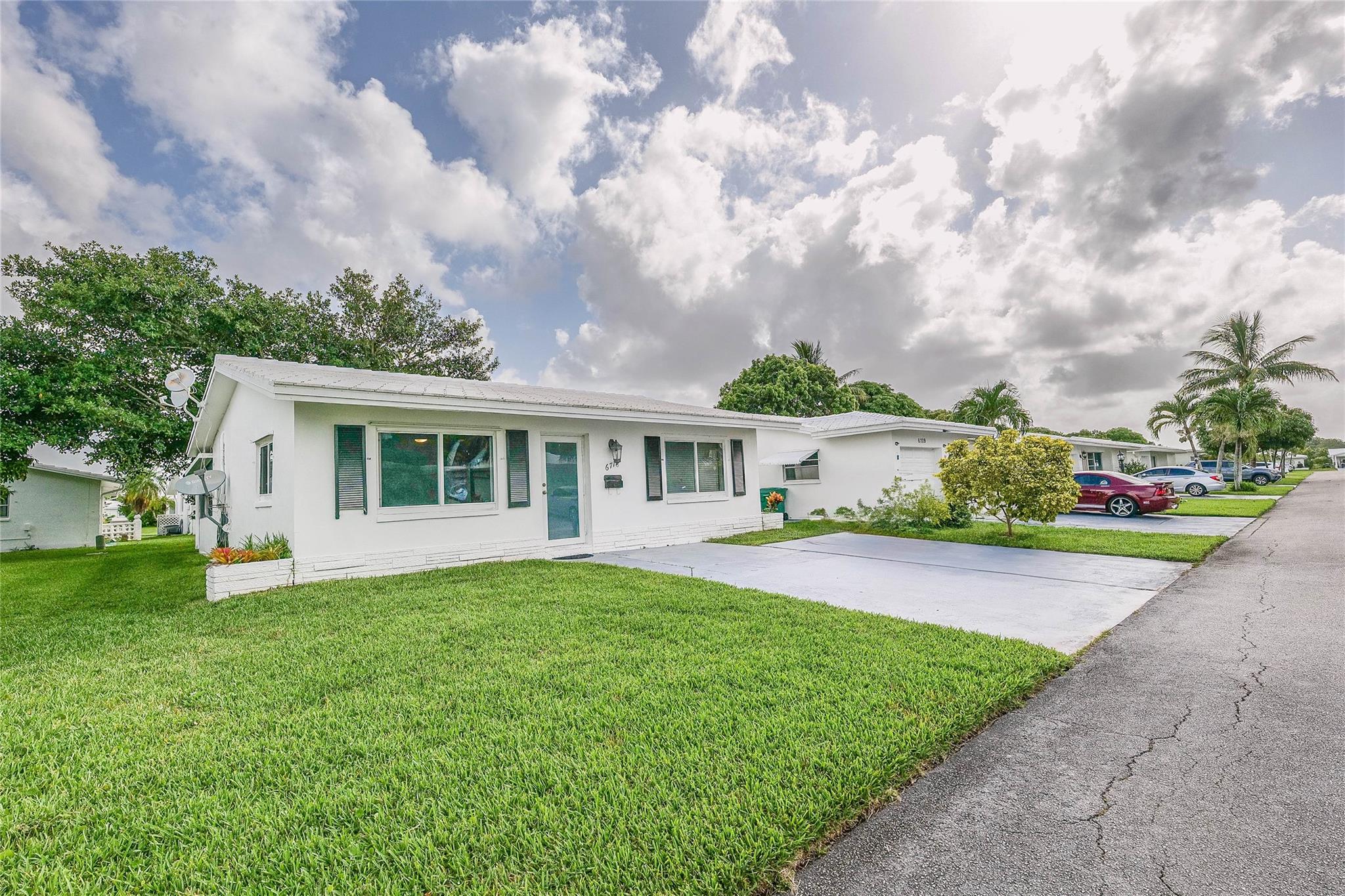 Mainlands Of Tamarac Lake - Residential