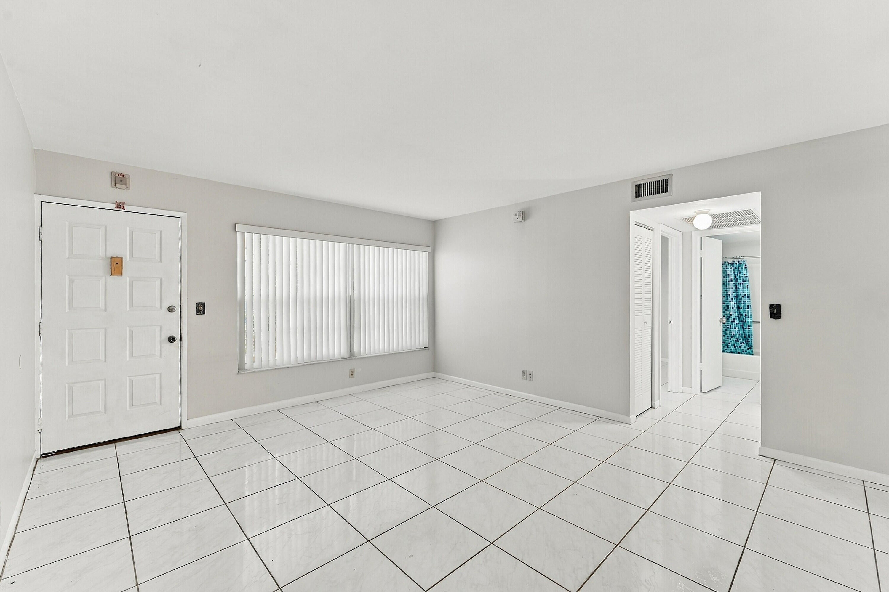3668 N UNIVERSITY Drive D-7