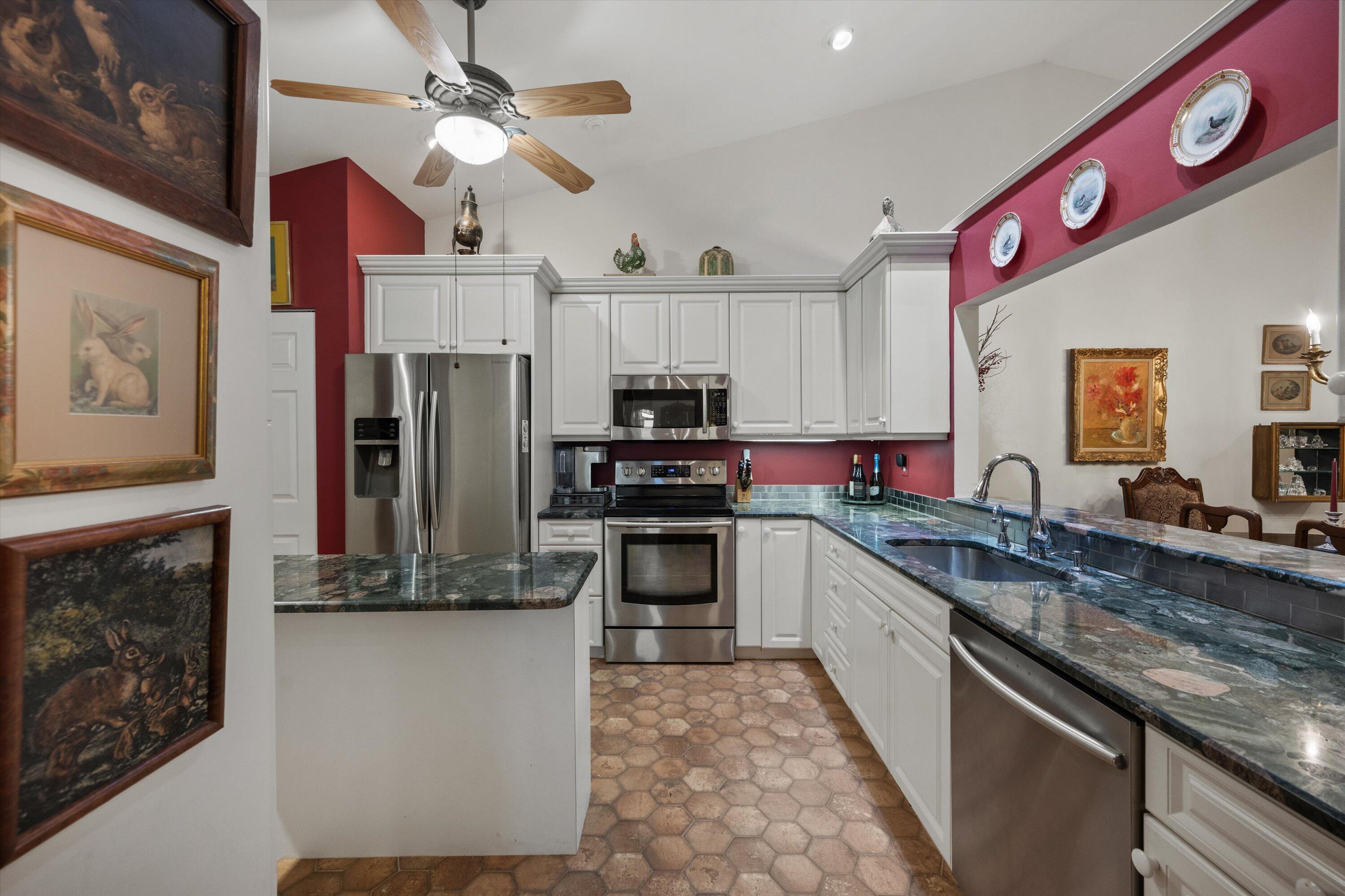 EMERALD POINTE 2 - Residential