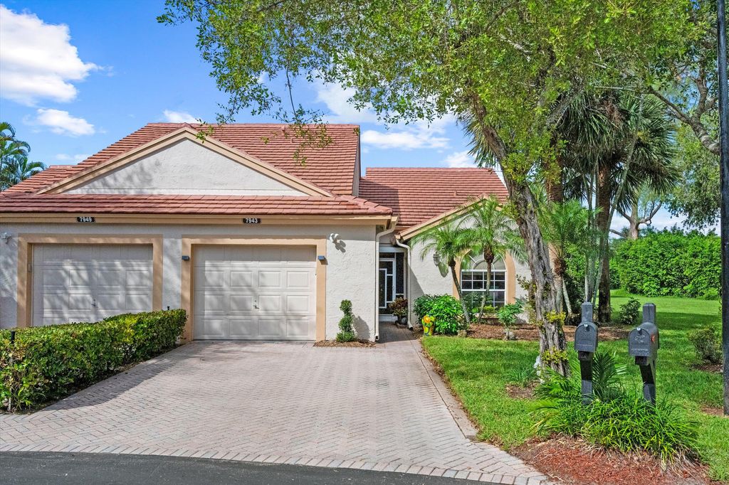 Photo of 7943 Lake Sands Drive, Delray Beach, FL 33446 (MLS # R11140108)