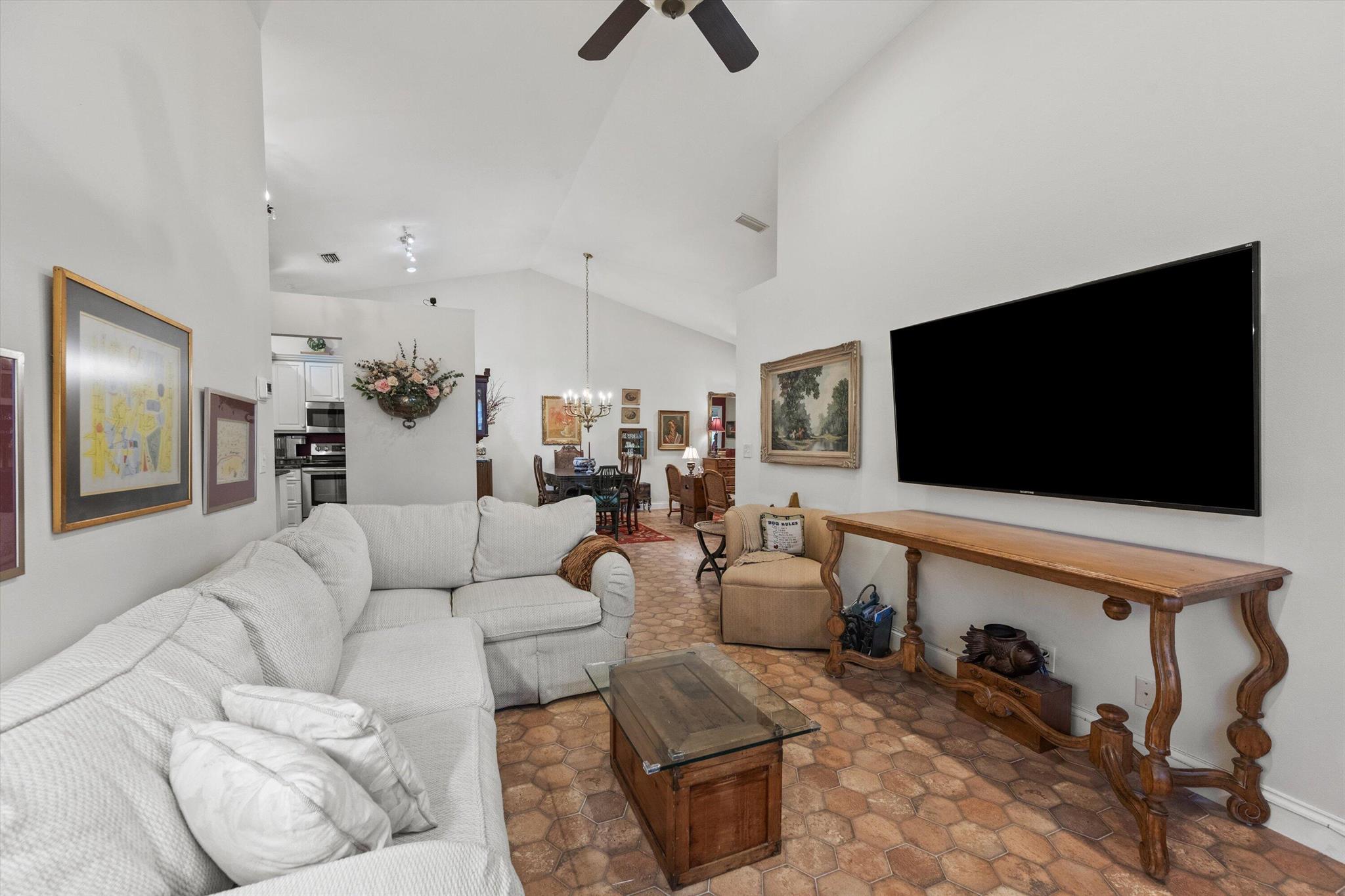 EMERALD POINTE 2 - Residential