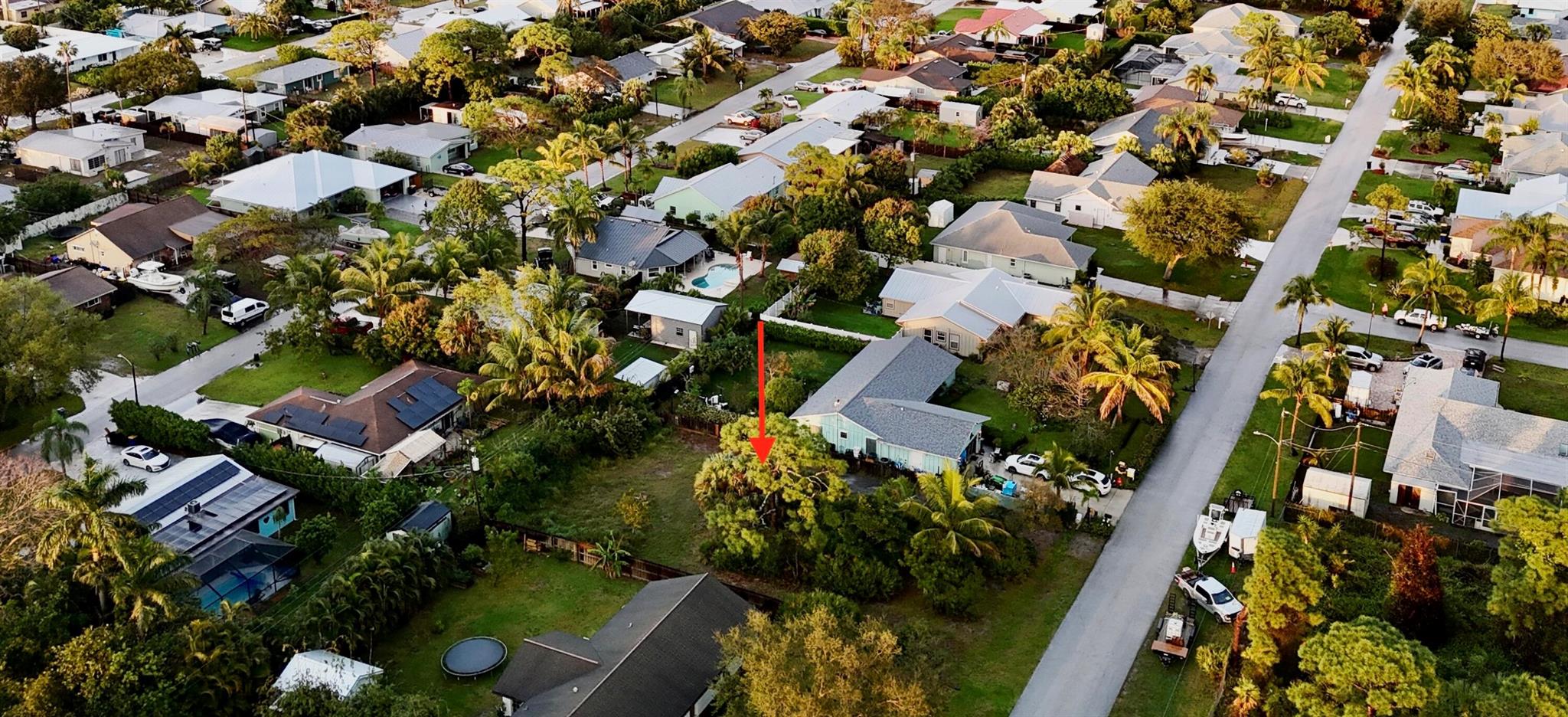 POINCIANA GARDENS - Land