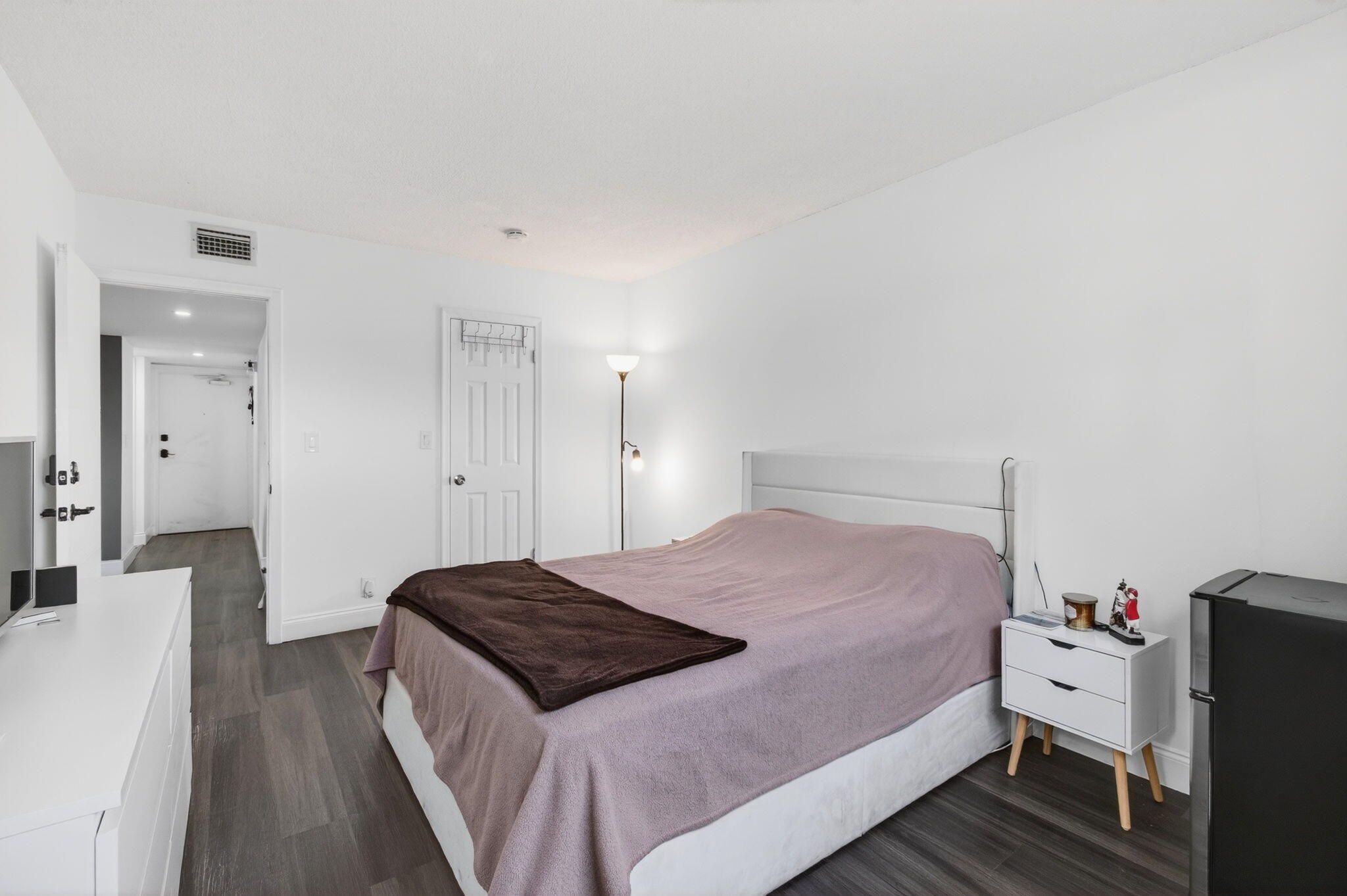 SOMMERSET CONDOMINIUMS - Residential