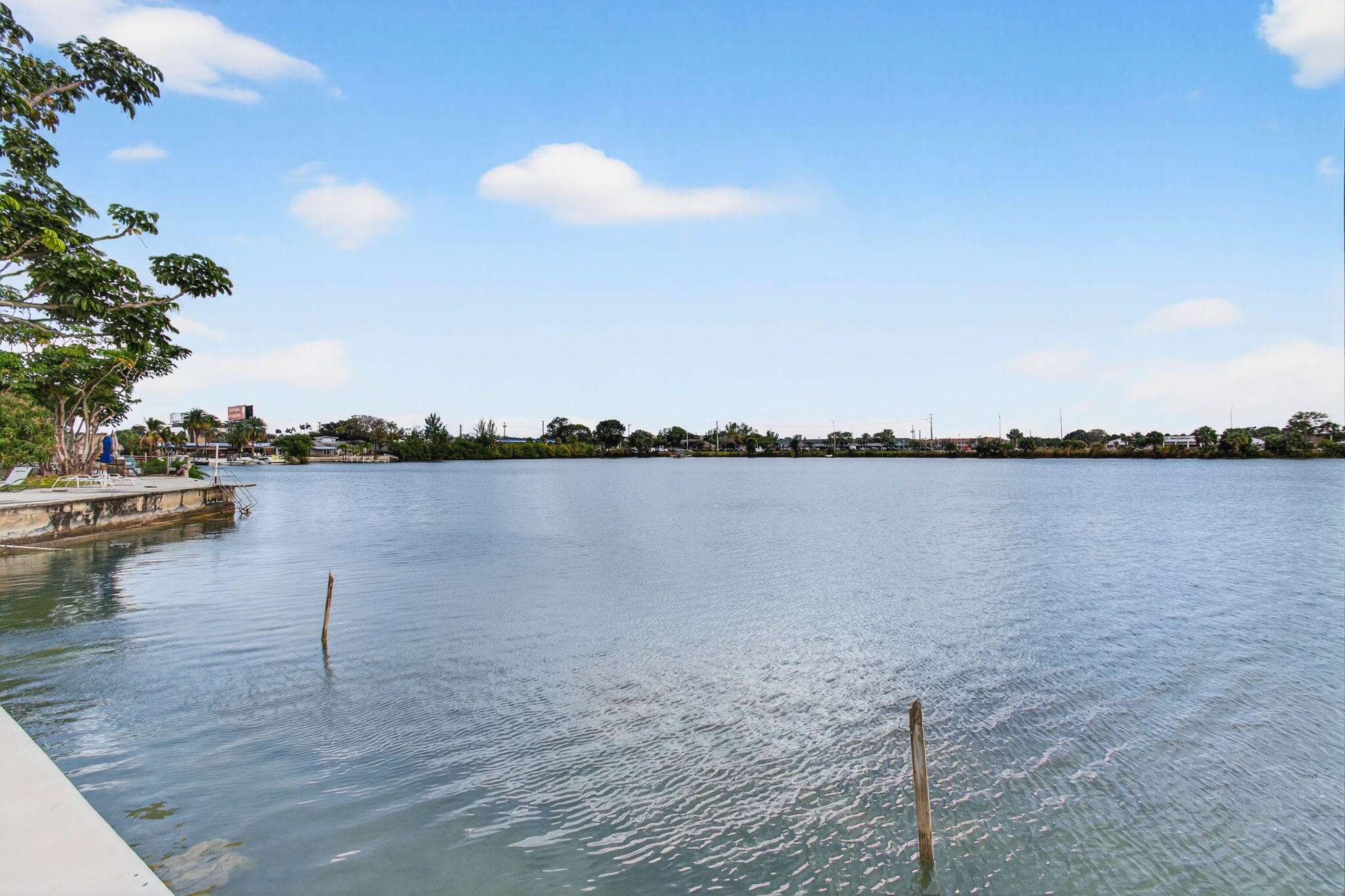 SOMMERSET CONDOMINIUMS - Residential