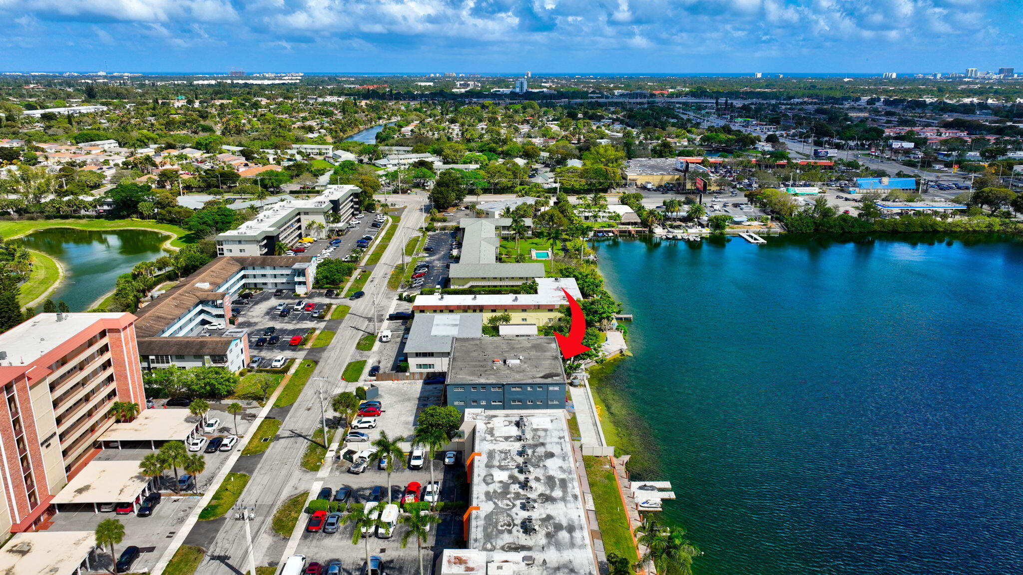 SOMMERSET CONDOMINIUMS - Residential