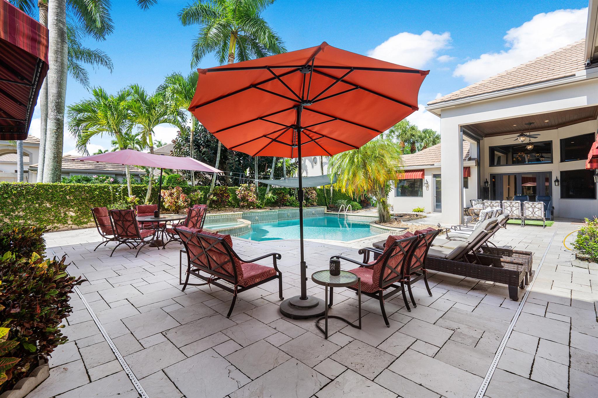 VINTAGE PLACE AT BROKEN S - Residential