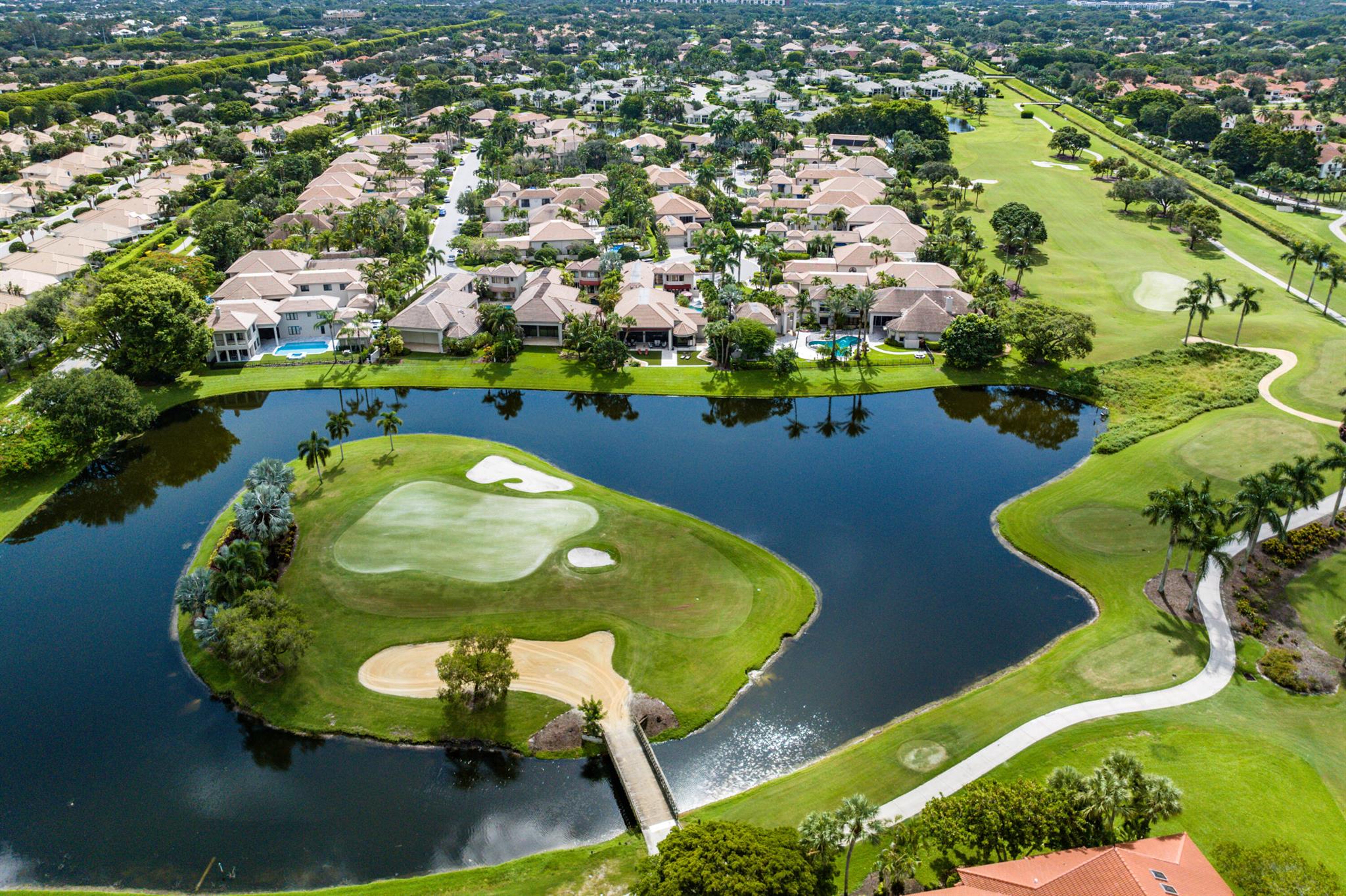 VINTAGE PLACE AT BROKEN S - Residential