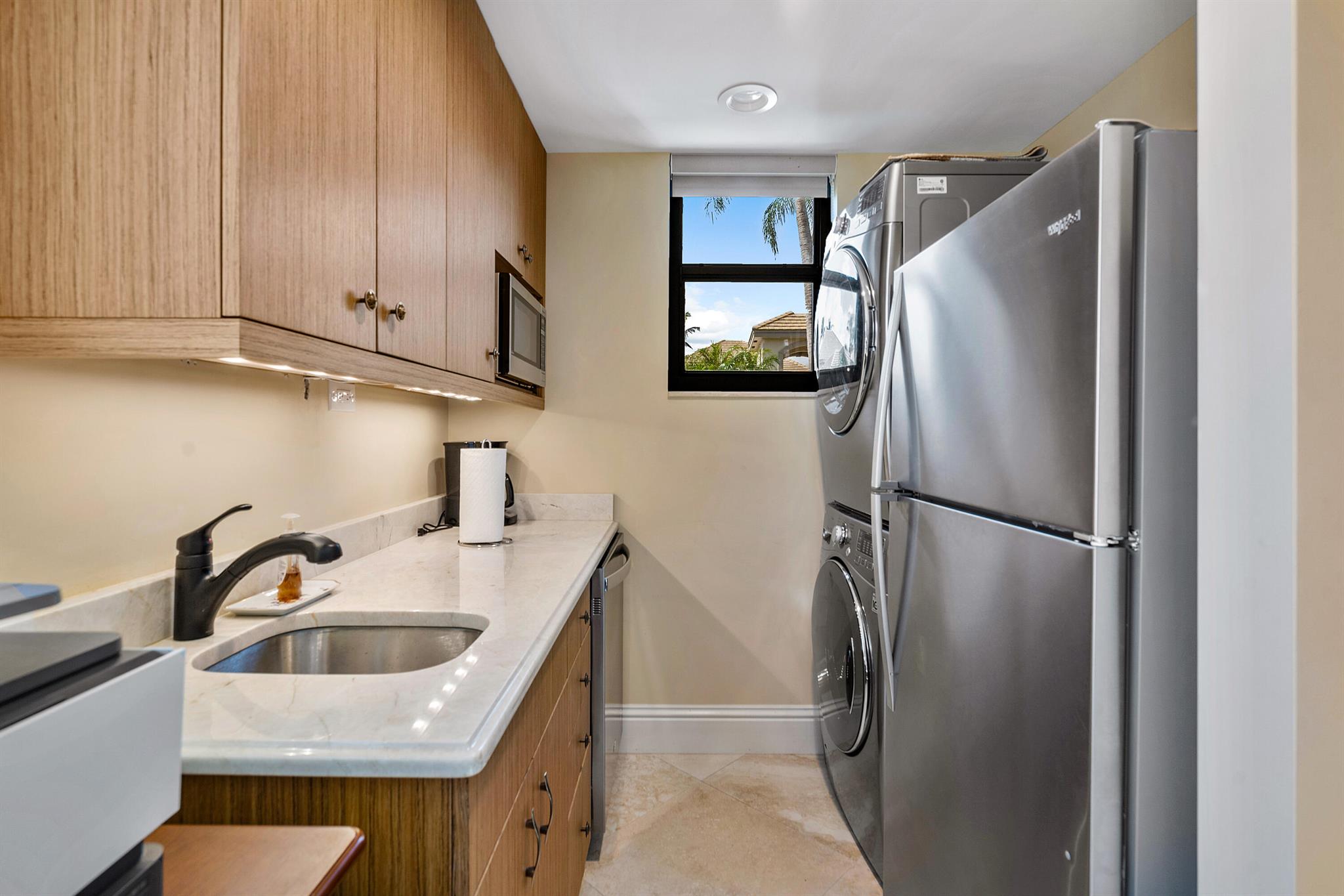 VINTAGE PLACE AT BROKEN S - Residential