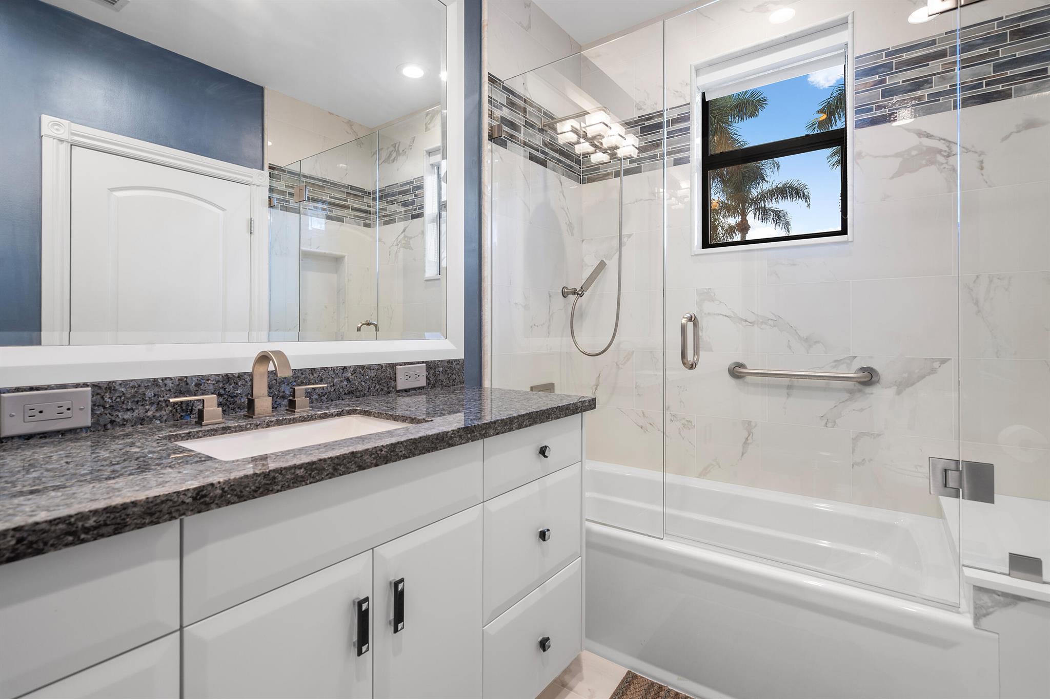 VINTAGE PLACE AT BROKEN S - Residential