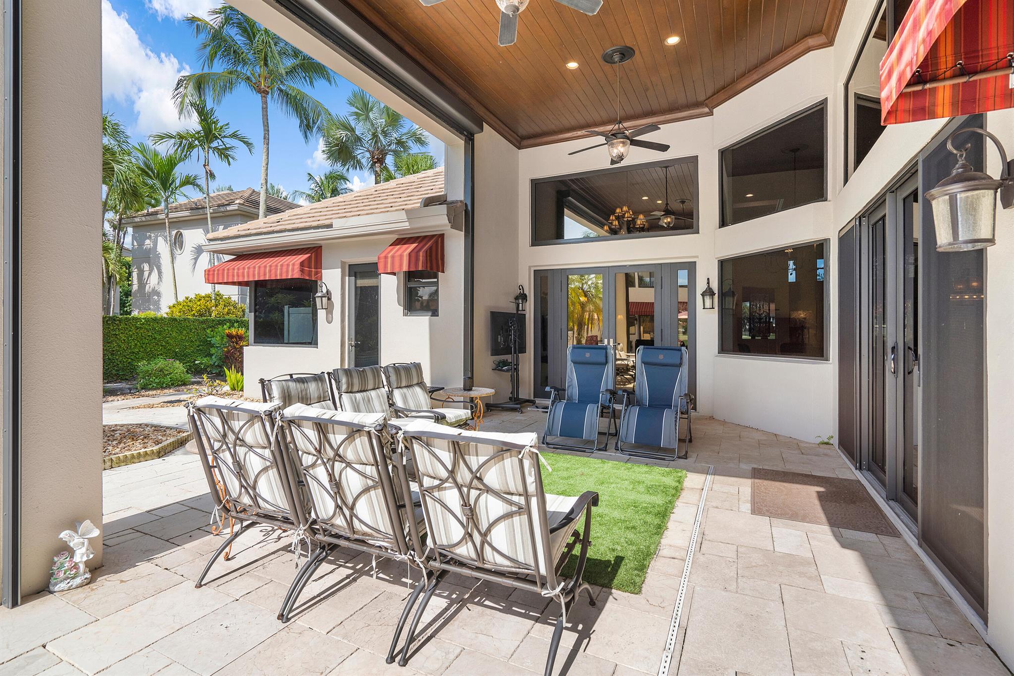 VINTAGE PLACE AT BROKEN S - Residential