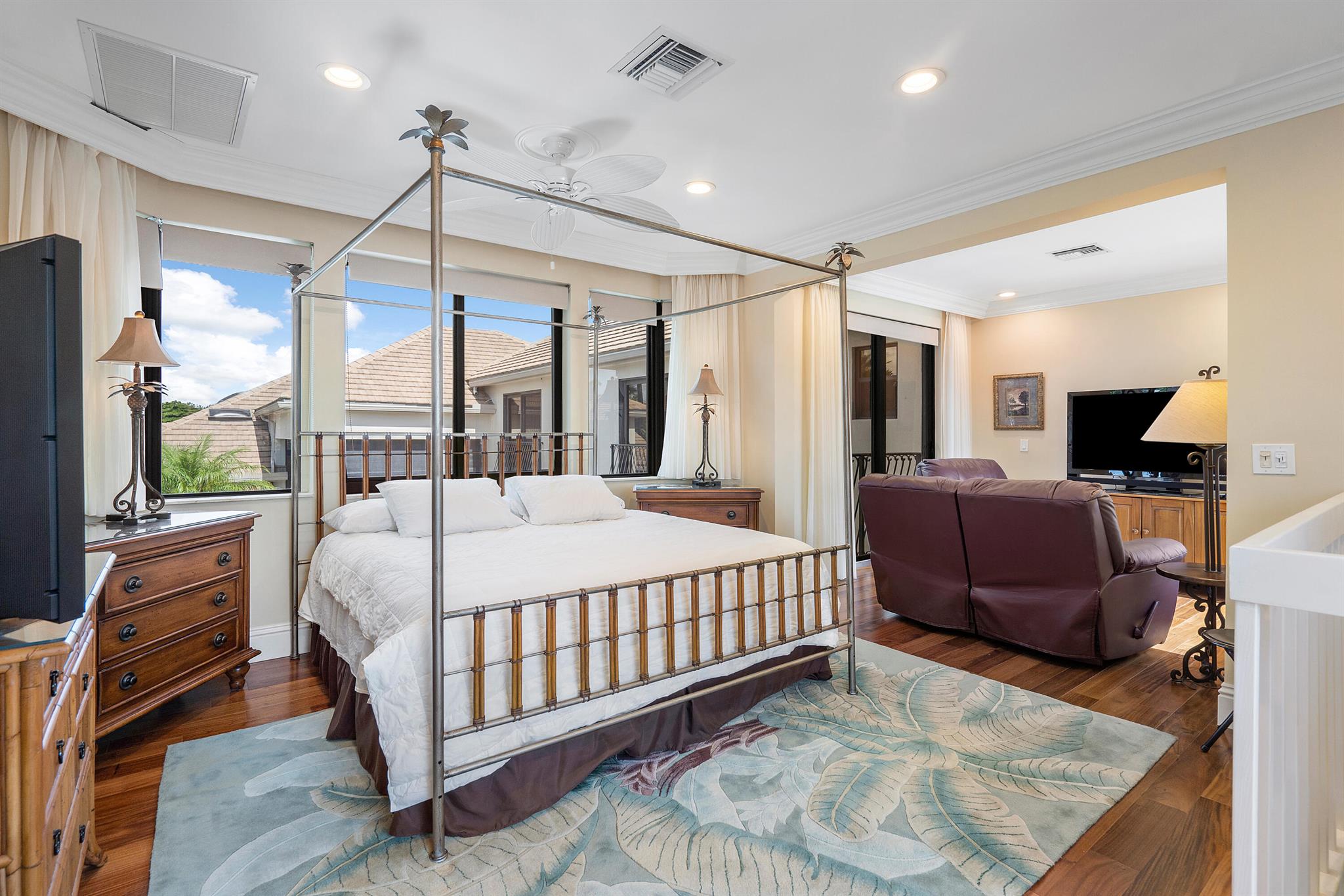 VINTAGE PLACE AT BROKEN S - Residential