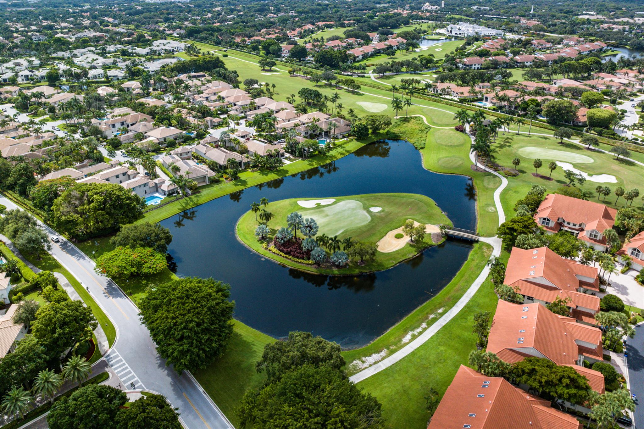 VINTAGE PLACE AT BROKEN S - Residential