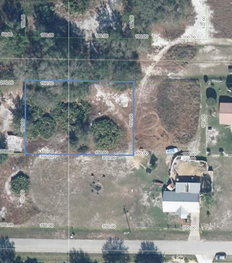 .35 AC RESIDENTIAL BUILDING LOT.150' X 102' LOT DIMENSIONS. NEIGHBORHOOD IS PEACEFUL AND WILDLIFE RUNS FREELY. ENJOY WHAT NATURE HAS TO OFFER. WHILE STILL BEING CLOSE TO TOWN AND HAVING ALL THE AMENITIES WITHIN A 10 MINUTE DRIVE. NEIGHBORHOOD IS SURROUNDED BY A LARGE CATTLE RANCH TO THE WEST AND A LARGE ORANGE GROVE TO THE NORTH.