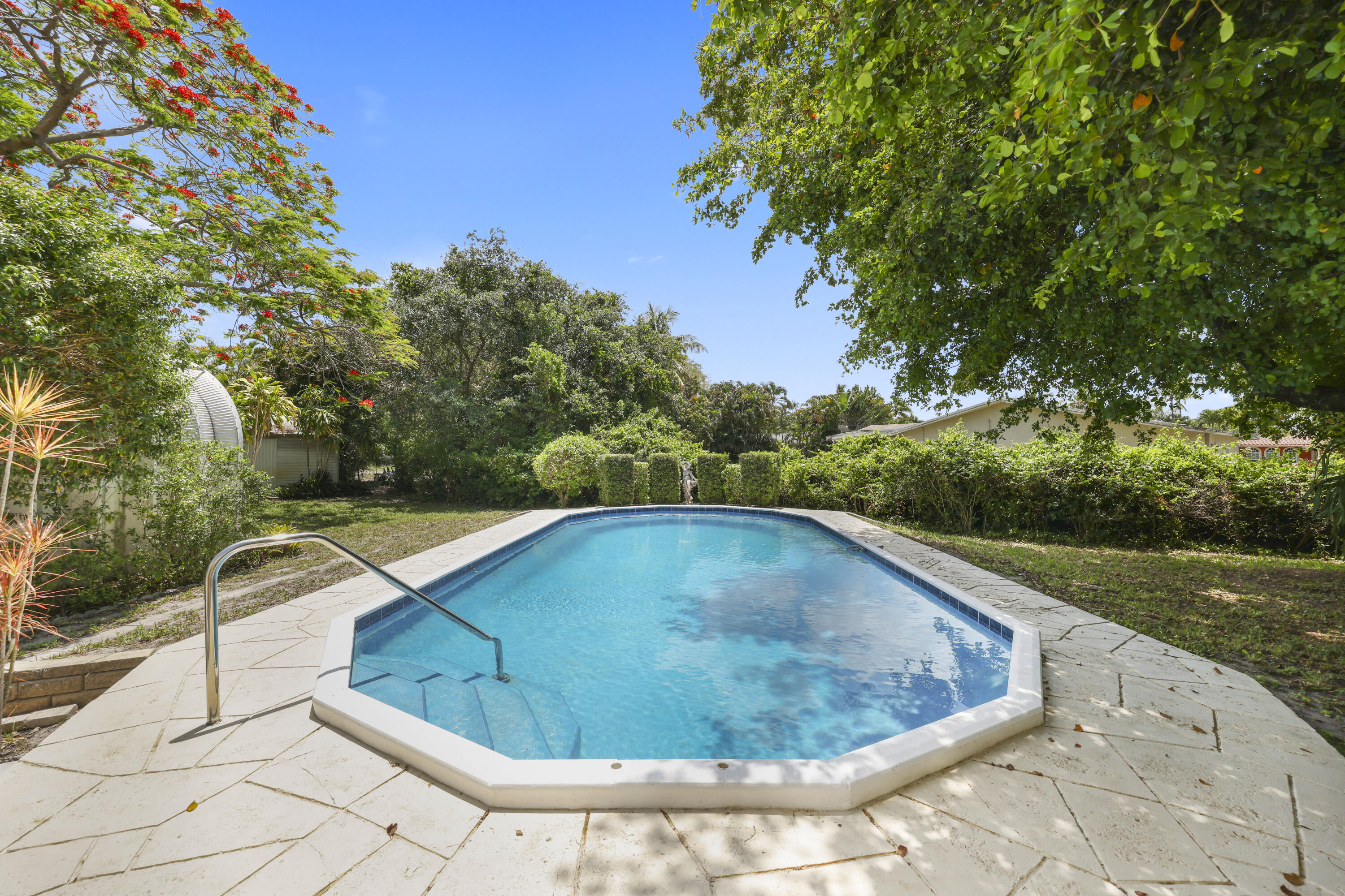 BOCA RATON SQUARE UNIT 19 - Residential