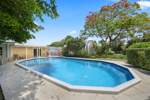 Tiny photo for 1720 SW 10th Street, Boca Raton, FL 33486 (MLS # B26023642)
