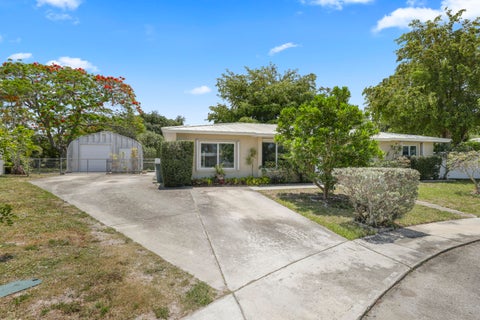 Tiny photo for 1720 SW 10th Street, Boca Raton, FL 33486 (MLS # B26023642)