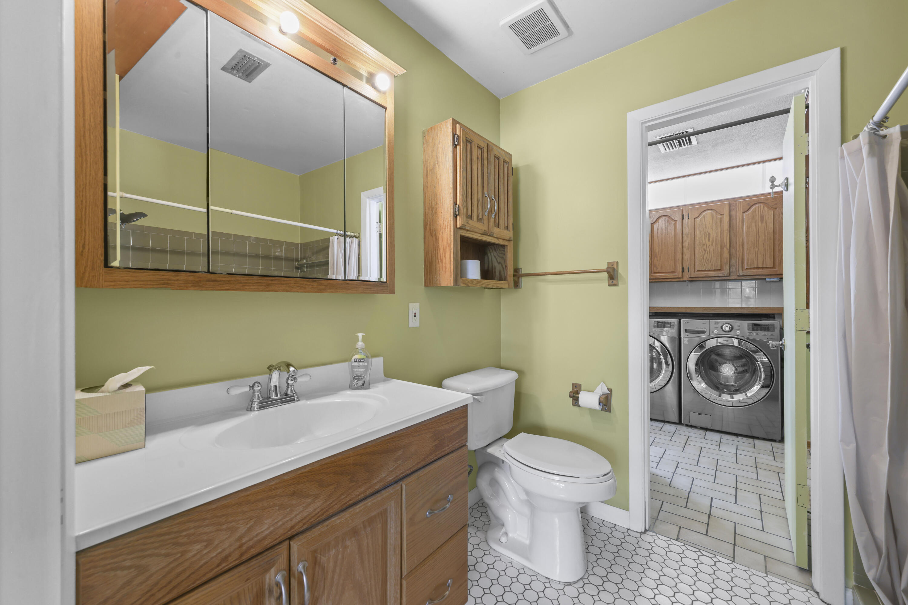 BOCA RATON SQUARE UNIT 19 - Residential
