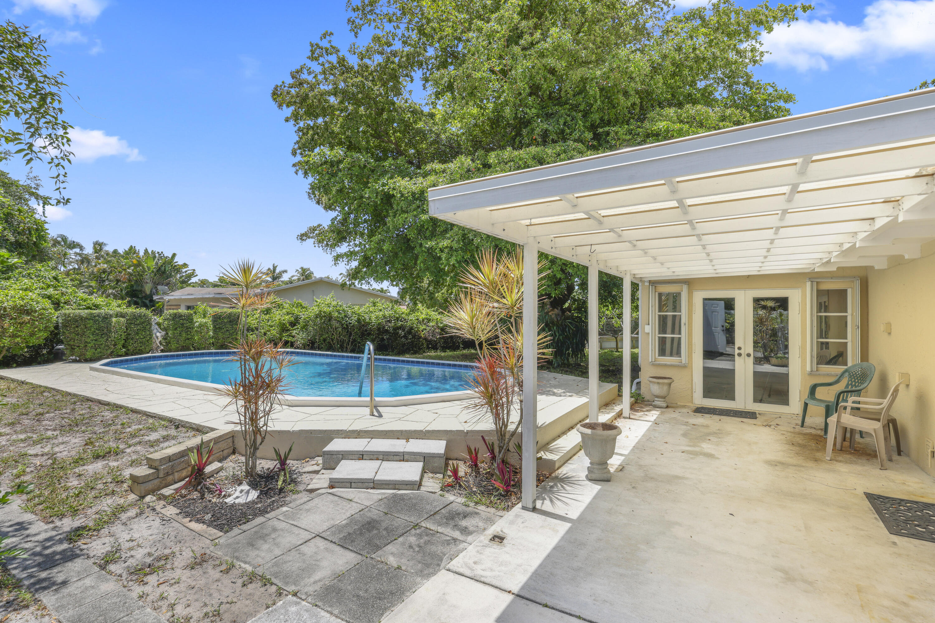 BOCA RATON SQUARE UNIT 19 - Residential