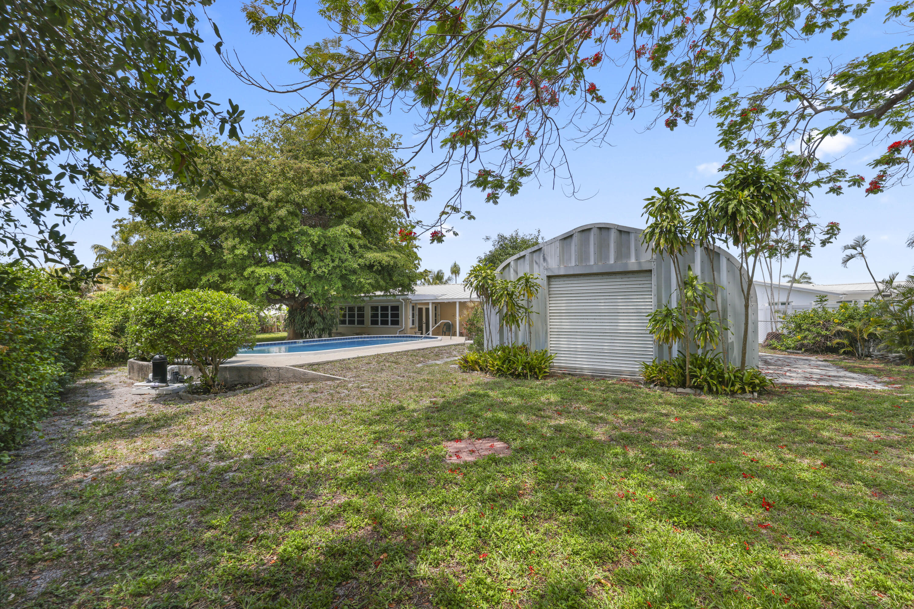 BOCA RATON SQUARE UNIT 19 - Residential