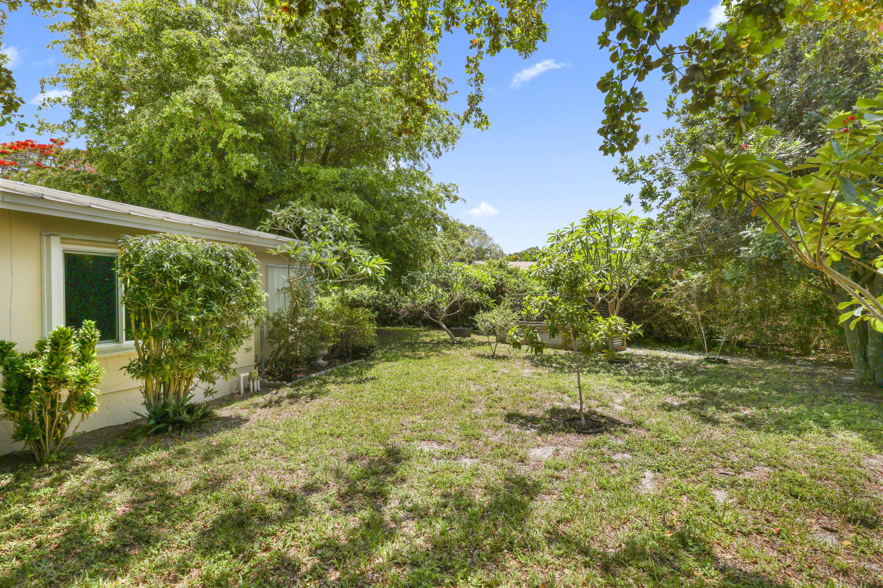 BOCA RATON SQUARE UNIT 19 - Residential