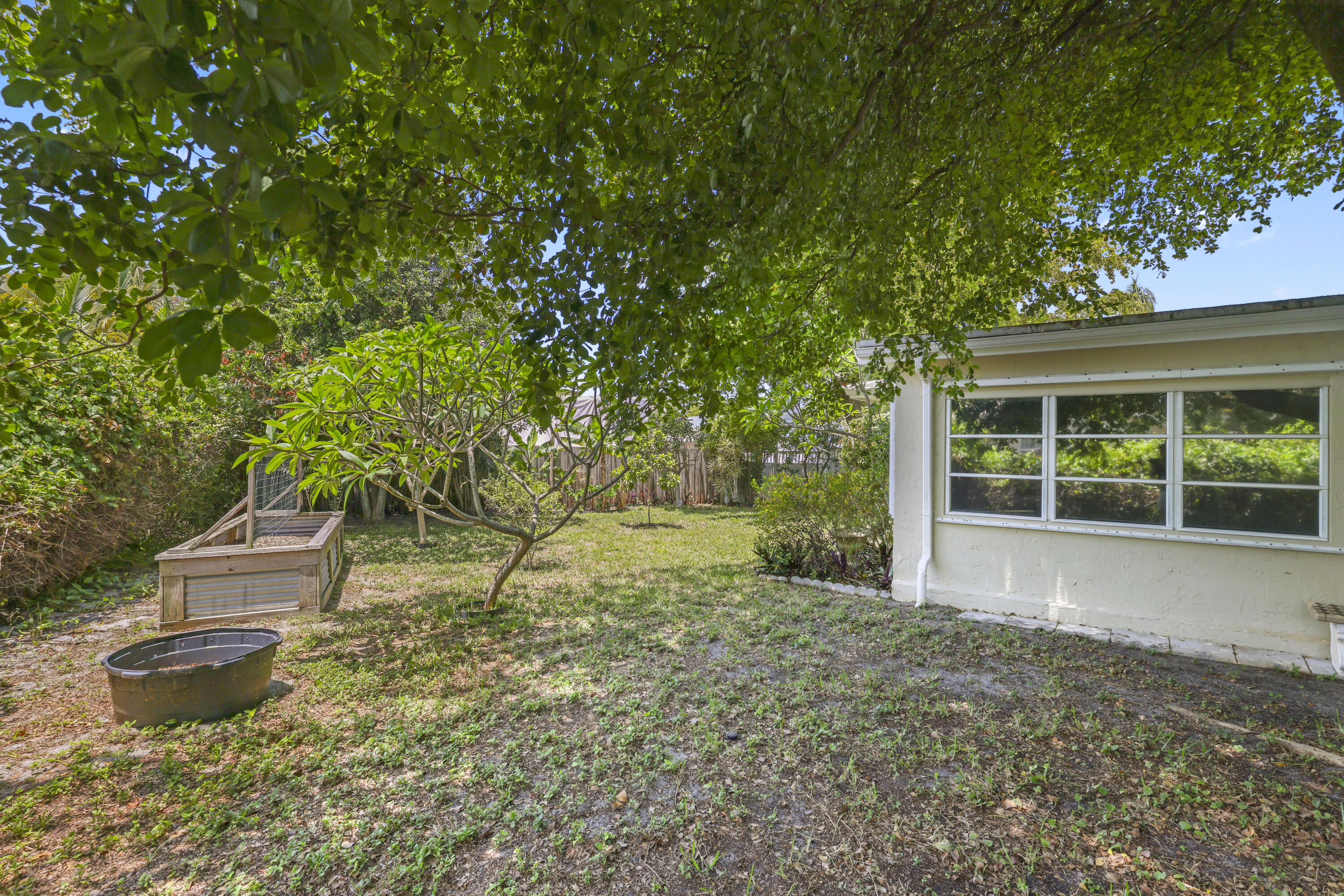 BOCA RATON SQUARE UNIT 19 - Residential