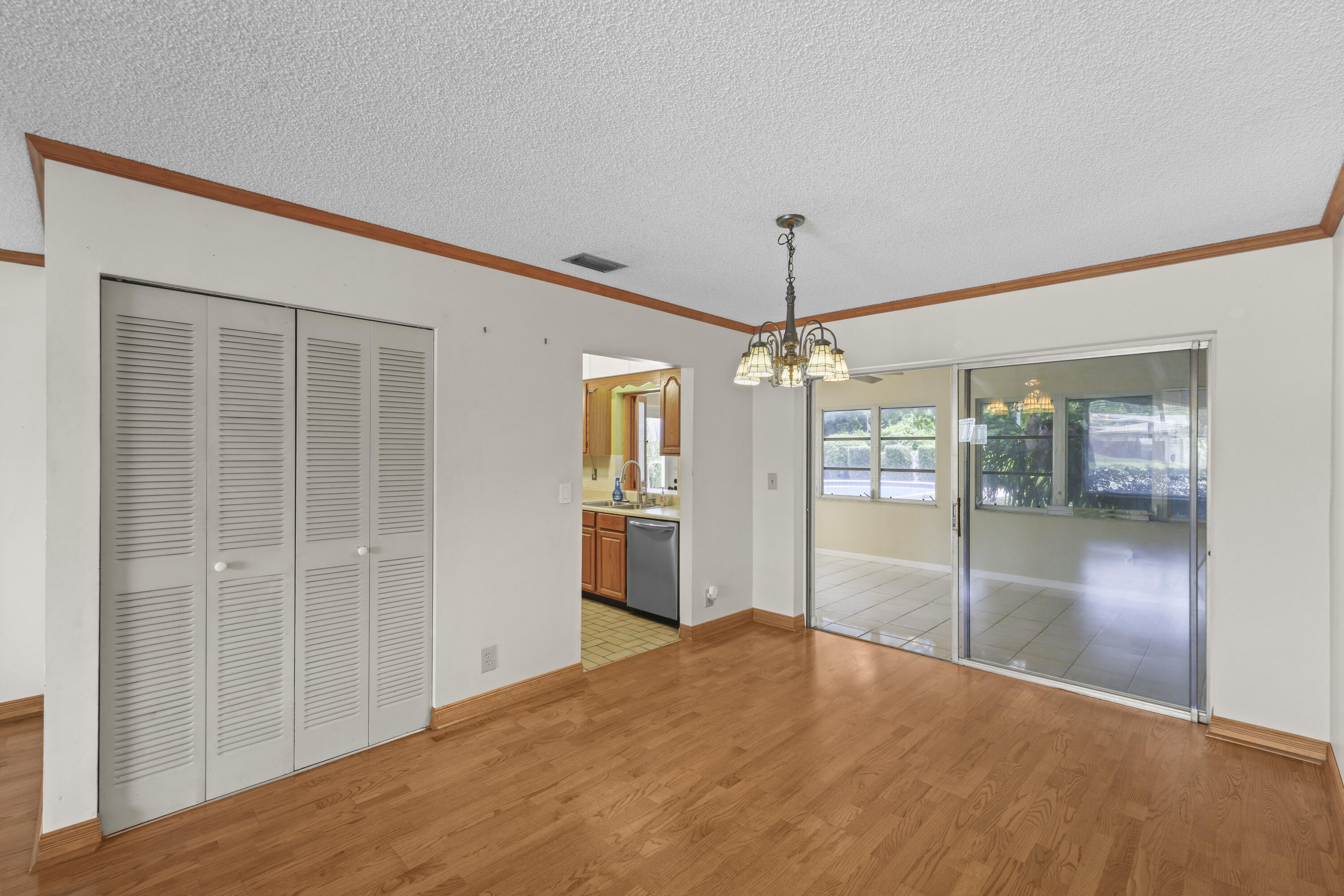BOCA RATON SQUARE UNIT 19 - Residential