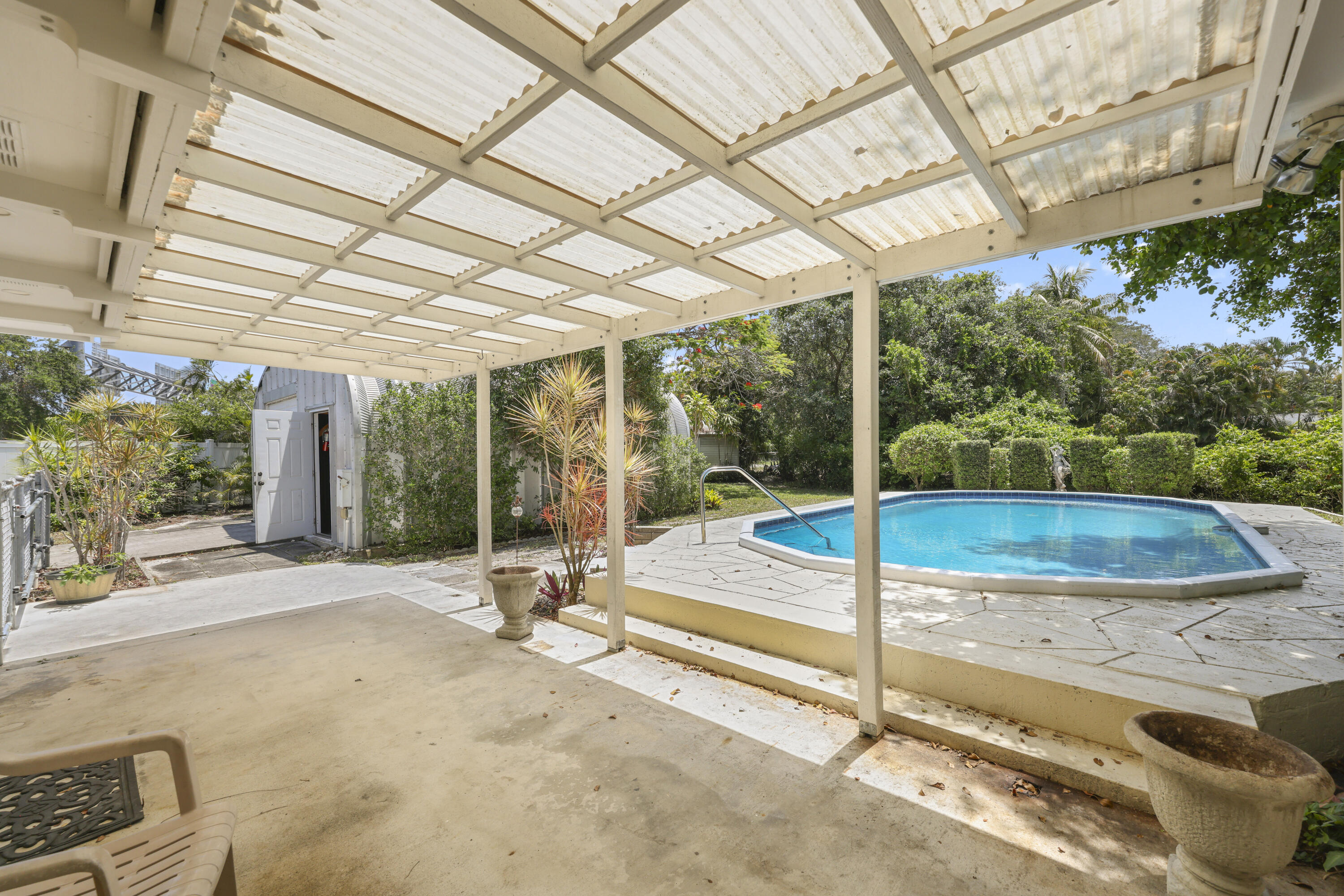 BOCA RATON SQUARE UNIT 19 - Residential