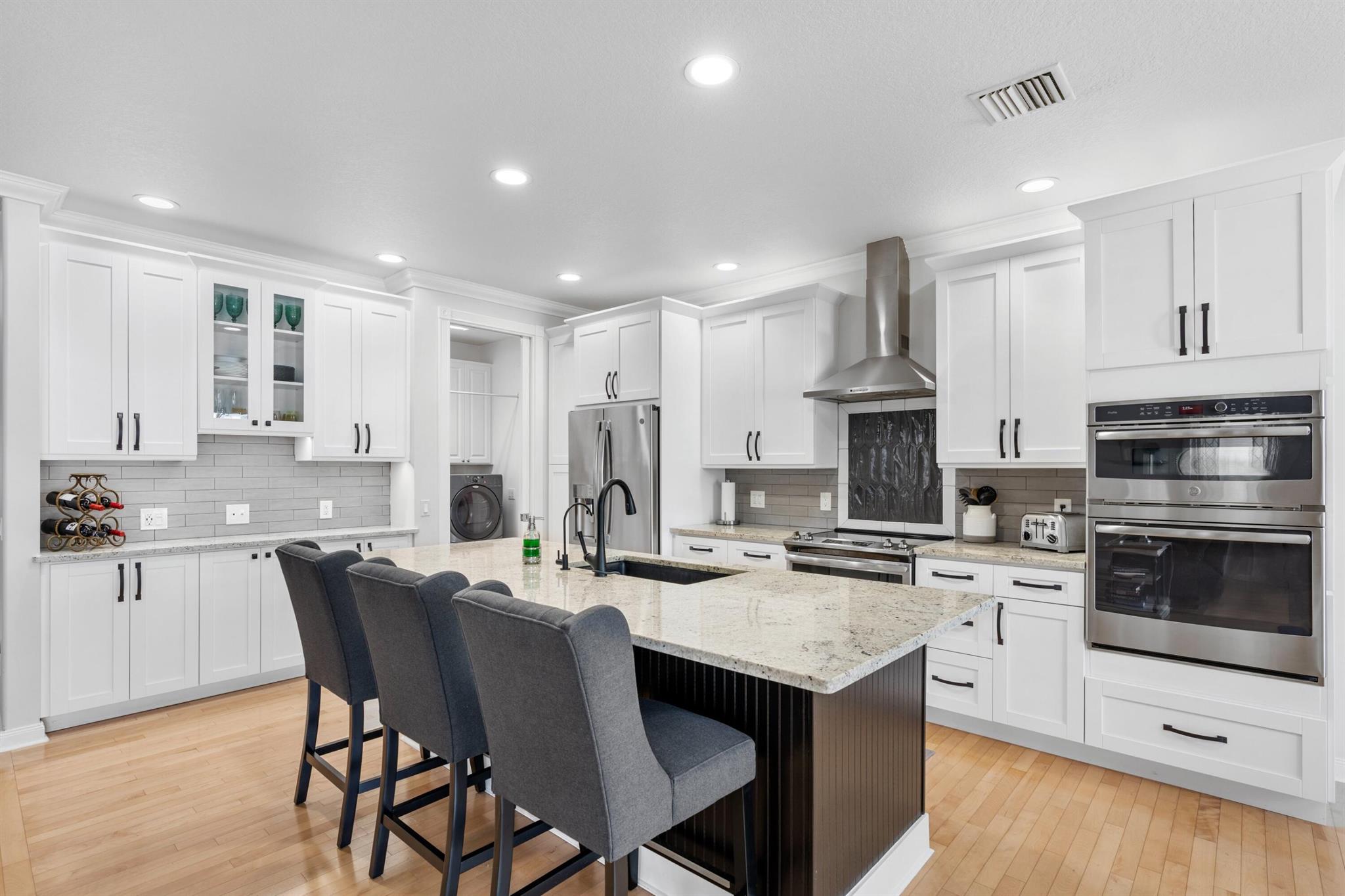 8417 Arima Lane