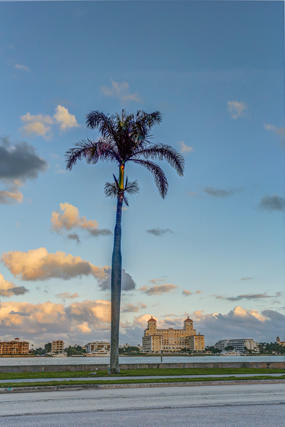 SLADE CONDO - Residential