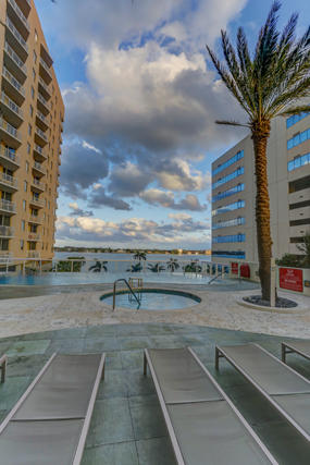 SLADE CONDO - Residential