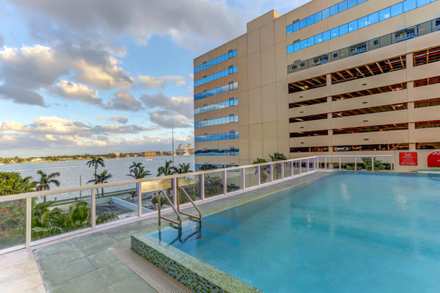 SLADE CONDO - Residential