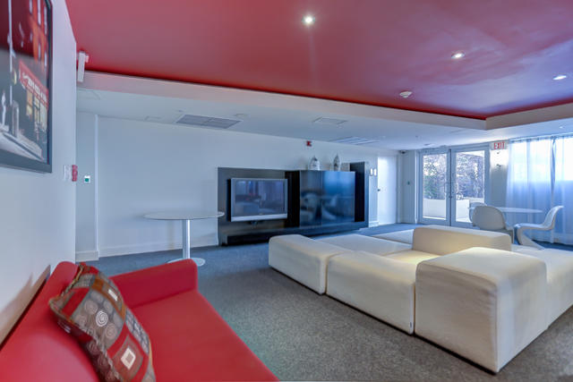 SLADE CONDO - Residential