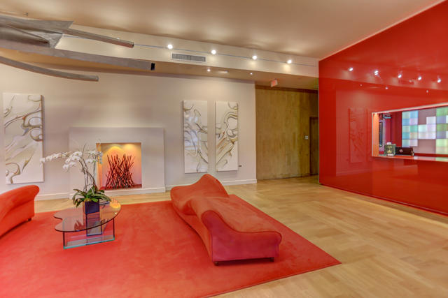 SLADE CONDO - Residential