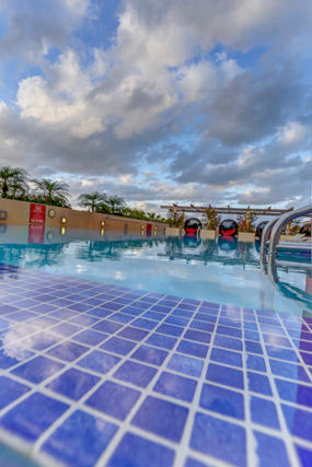 SLADE CONDO - Residential