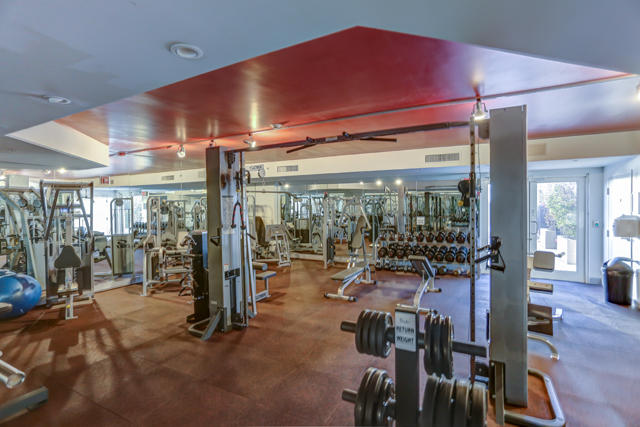 SLADE CONDO - Residential