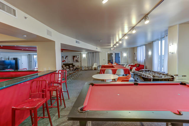 SLADE CONDO - Residential