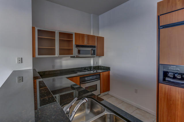 SLADE CONDO - Residential