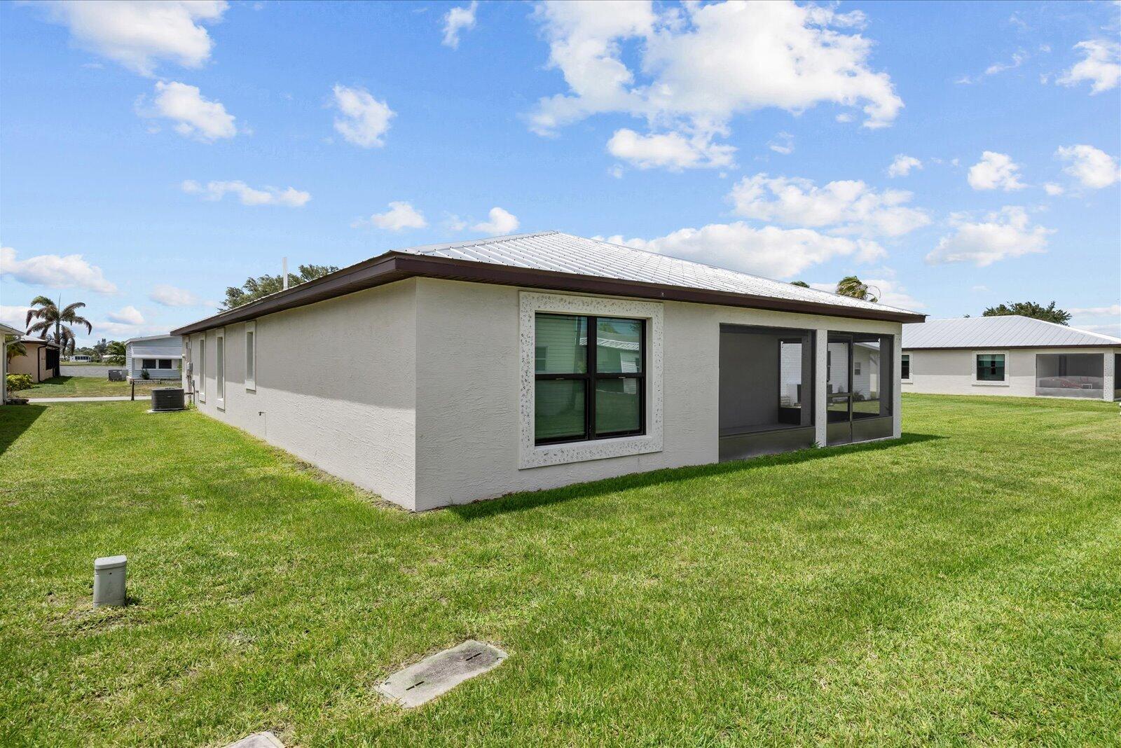 SPANISH LAKES FAIRWAYS LEASEHOLD ESTATES - Residential
