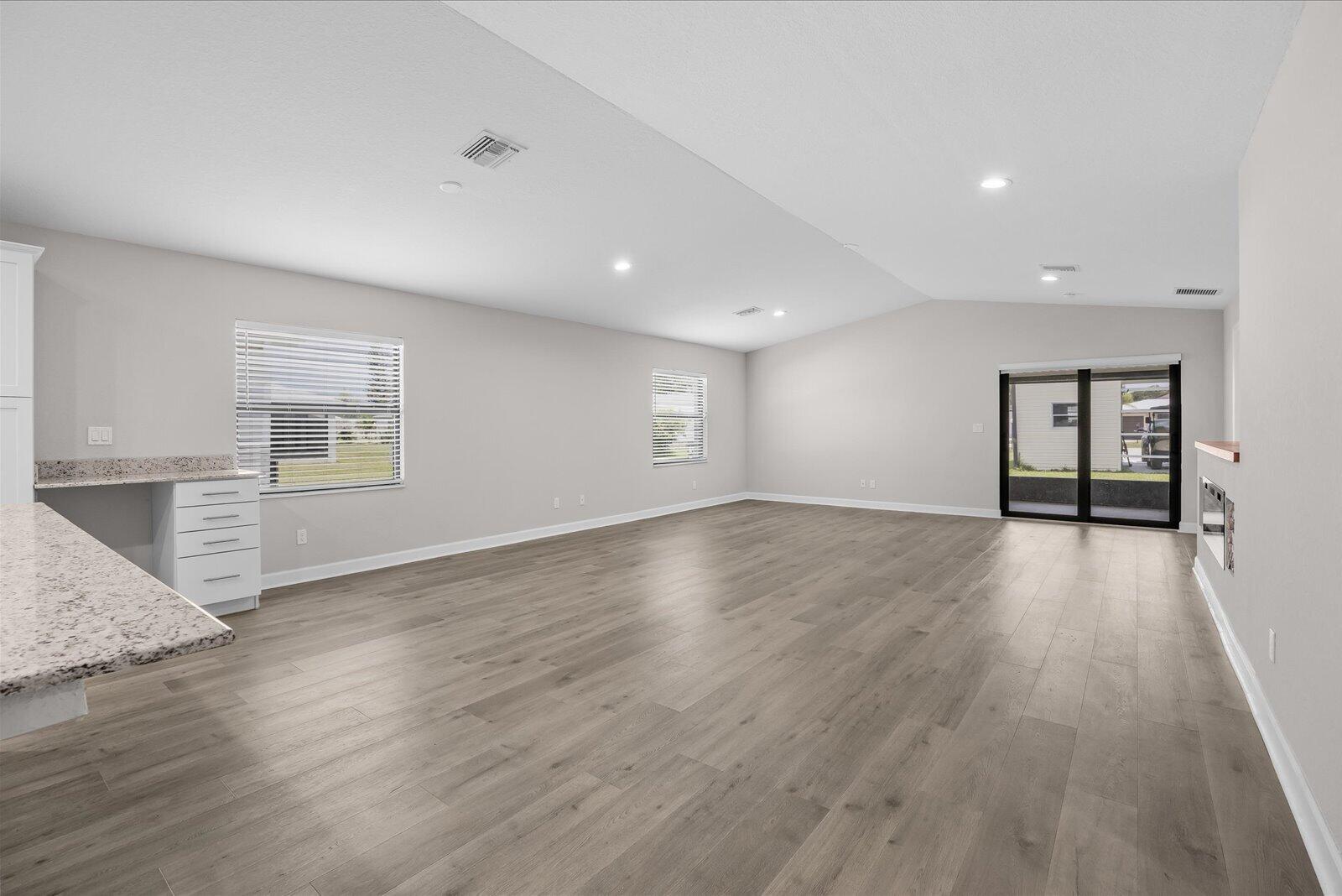 SPANISH LAKES FAIRWAYS LEASEHOLD ESTATES - Residential
