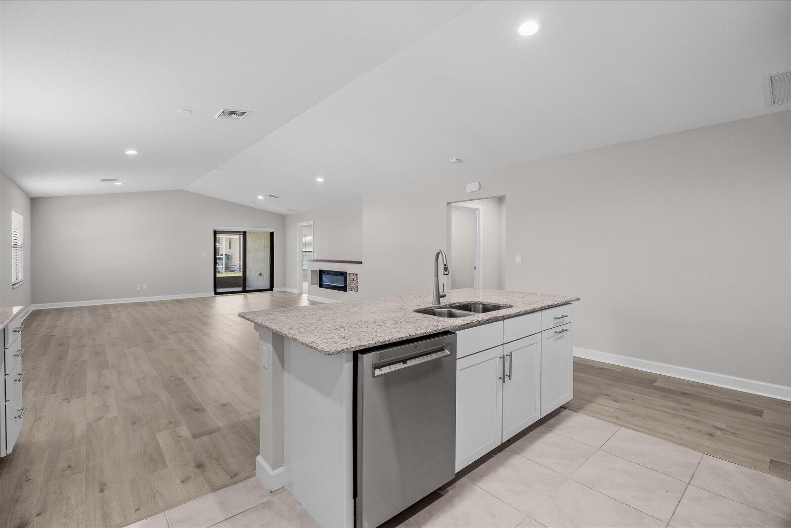 SPANISH LAKES FAIRWAYS LEASEHOLD ESTATES - Residential